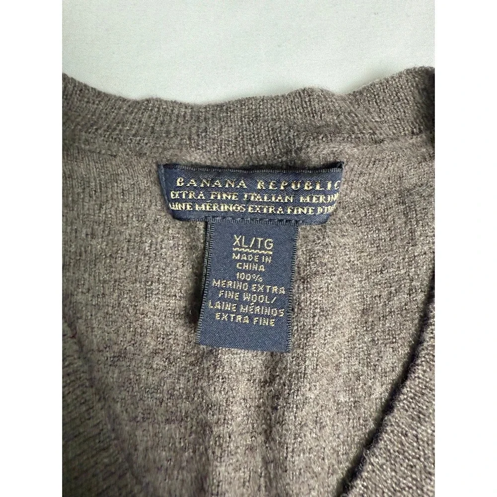 Banana Republic Mens Small Argyle Sweater Vest 100% Extra Fine‎ Merino Wool Gray